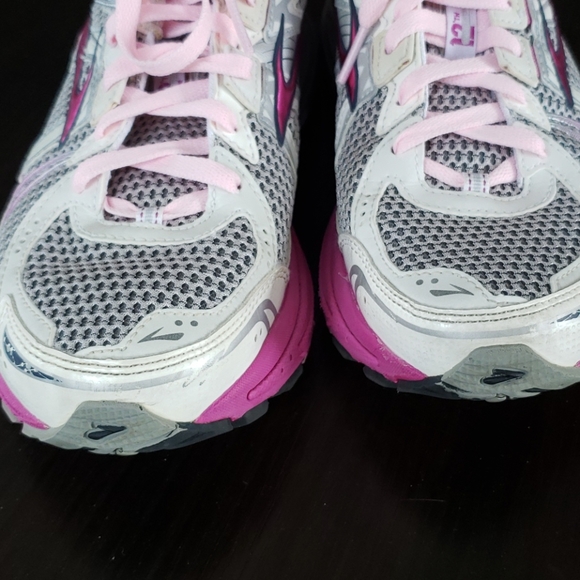 Brooks GTS 12 - Picture 5 of 11